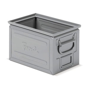 Metal box with handles 325 x 210 x 200 (h) 12kg carrying capacity